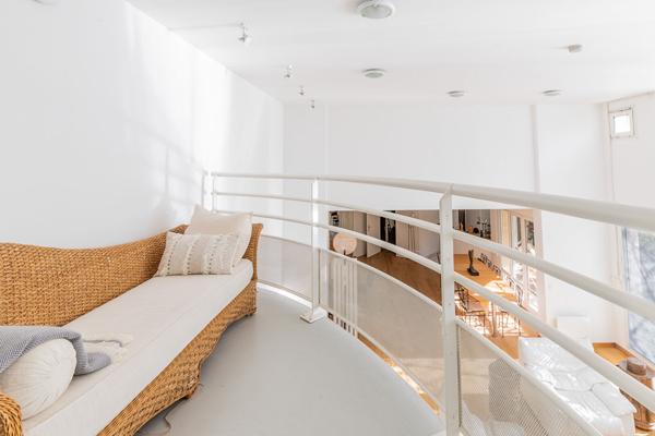 Triplex d'architecte avec jardin ,DPE D, Emplacement privilégié à deux pas du centre-ville de Verrières-le-Buisson, DPE D,  Sous-sol - Double BOX + emplacement Moto.