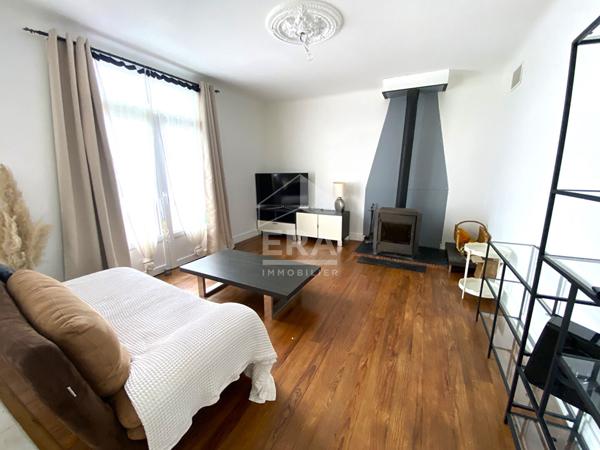 Oloron Sainte Marie - Maison de ville rénové de 73 m²  avec terrasse, jardin et garage