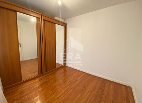 Oloron Sainte Marie - Maison de ville rénové de 73 m²  avec terrasse, jardin et garage