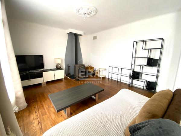 Oloron Sainte Marie - Maison de ville rénové de 73 m²  avec terrasse, jardin et garage