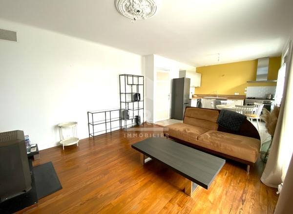 Oloron Sainte Marie - Maison de ville rénové de 73 m²  avec terrasse, jardin et garage