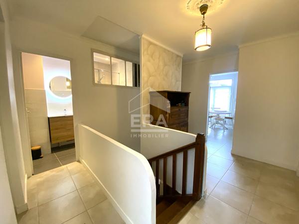 Oloron Sainte Marie - Maison de ville rénové de 73 m²  avec terrasse, jardin et garage