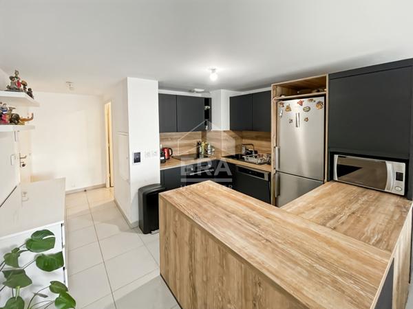 T4 80 m²  Terrasse 44 m²  Dernier étage  Euromed
