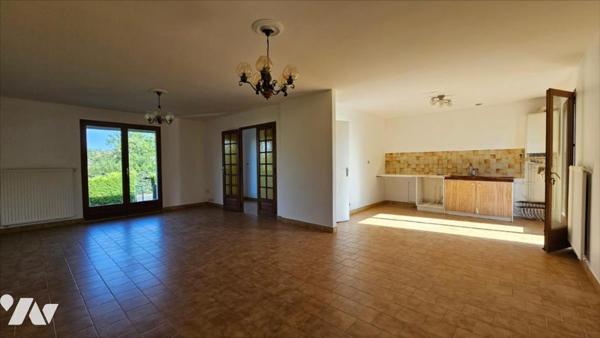 MONDOUBLEAU PROCHE SUPER U maison 85M²