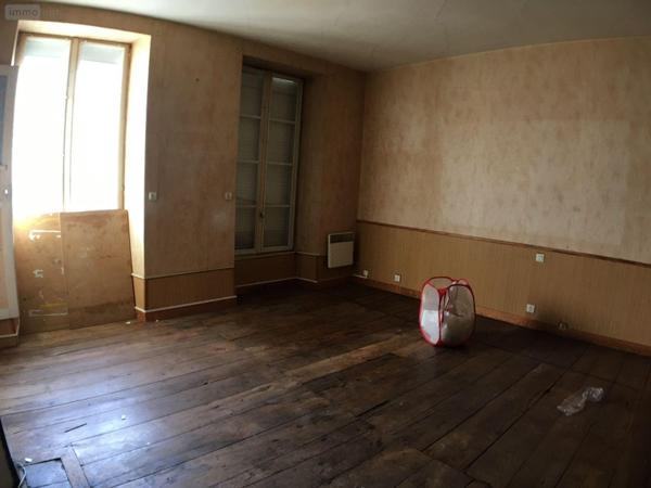 Local mixte (Professionnel/Habitation) à vendre à Saint-James dans la Manche (50240), ref : 12541/1840