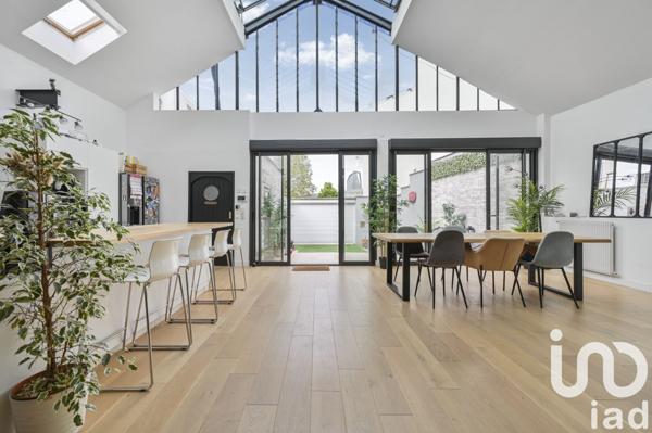 Maison à vendre 9 pièces 230 m² Suresnes
