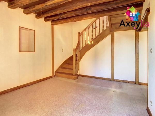 Saint-Agnan (71160) A VENDRE- SAINT-AGNAN- MAISON DE VILLAGE AVEC GARAGE ET JARDIN