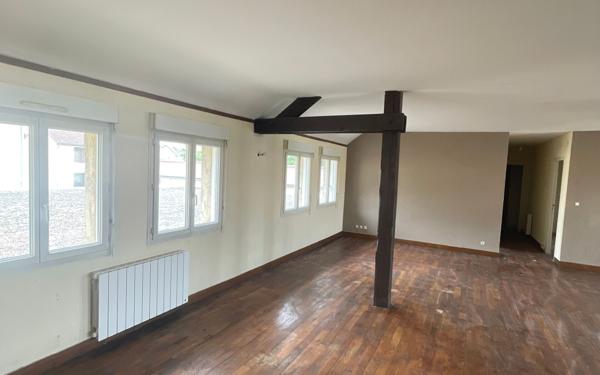 Appartement à louer    3 pièces •  Cosne-Cours-sur-Loire