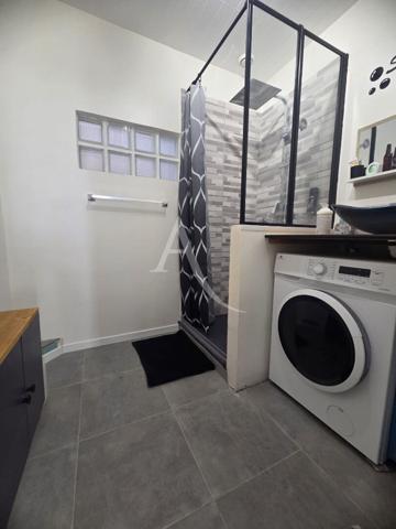 Découvrez l'Exception à Sevran : Maison 6 pièce(s) 123 m2 et 367 m² de terrain.