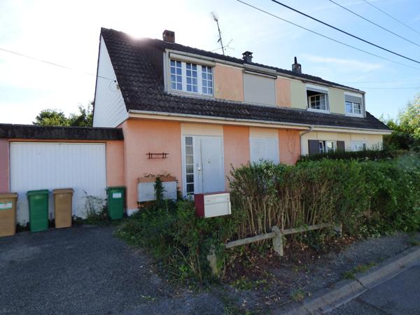 Maison à rénover avec grand jardin