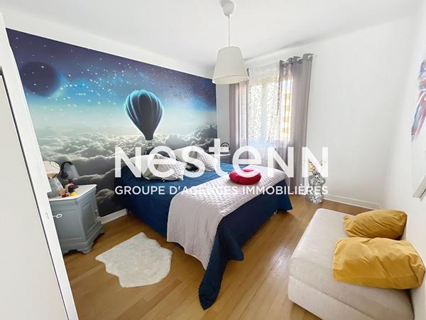 Appartement T4 avec 2 chambres Renove et moderne Cave Balcons FORT DE BRON  - 69500 BRON