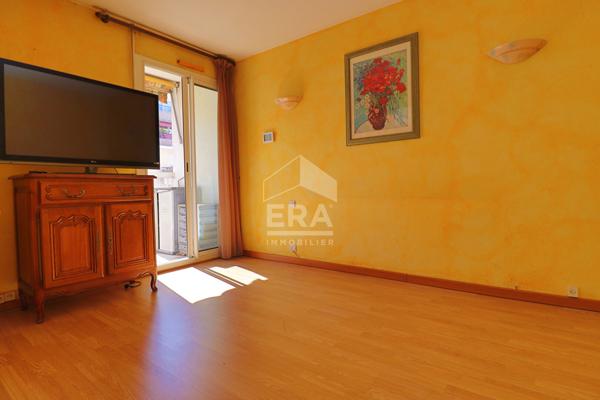 MARSEILLE 10E ? T3/4 ? 80 m² ? BALCONS ? BOX ? CAVE ? ASCENSEUR ? TRAVERSANT SUD/NORD