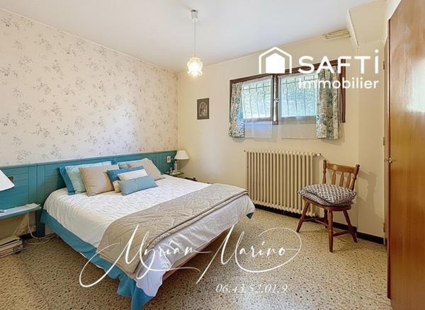Saint-Aygulf – Villa 8 pièces de 248 m² avec vue mer, 6 chambres, double garage et terrain de 1 000 m²