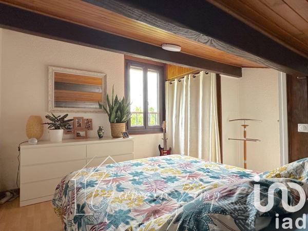 Maison de ville 4 pièces de 85 m² à Chirens (38850)