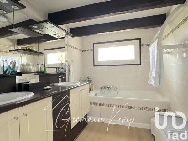 Maison de ville 4 pièces de 85 m² à Chirens (38850)