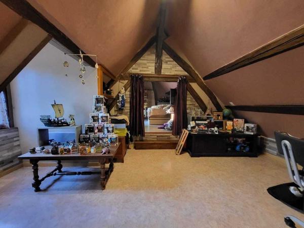 Maison familiale au calme sur terrain de 3342m2