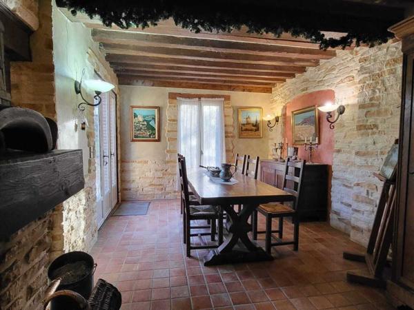 Maison familiale au calme sur terrain de 3342m2