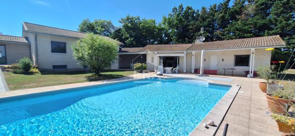 Maison d'Architecte d'Exception à Saint Denis Les Bourg - 10 pièces, 229 m² sur 1,1 hectare