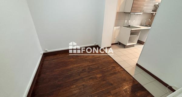 Location Studio 24.73 m² - Arcueil 94110