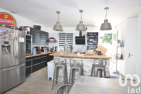 Maison à vendre 7 pièces 151 m² Vergèze