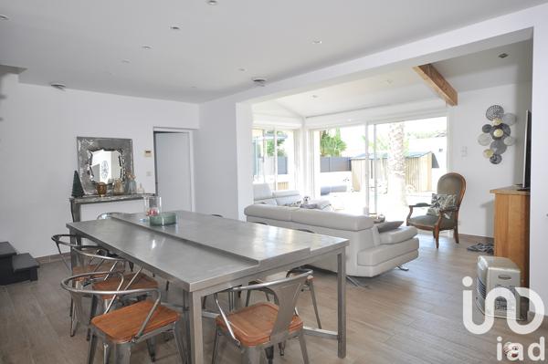 Maison à vendre 7 pièces 151 m² Vergèze