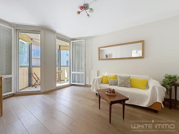 "ULYSSE" - VENTE, FRANCHEVILLE LE BAS, APPARTEMENT T2, CENTRE VILLAGE