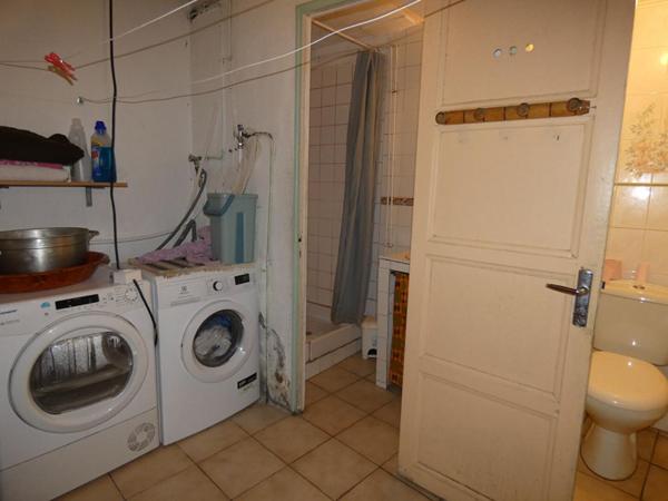 RIANS MAISON T4 AVEC COUR ET CAVE INVESTISSEUR