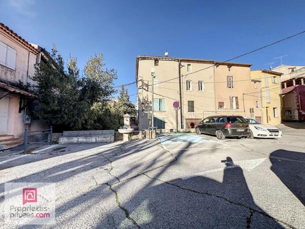 RIANS MAISON T4 AVEC COUR ET CAVE INVESTISSEUR