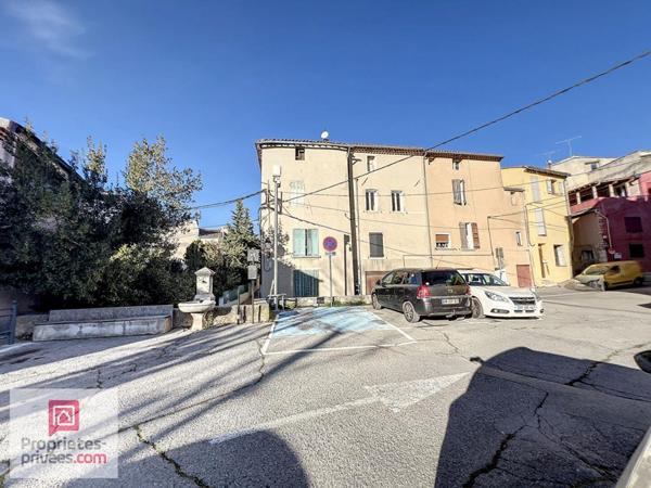 RIANS MAISON T4 AVEC COUR ET CAVE INVESTISSEUR