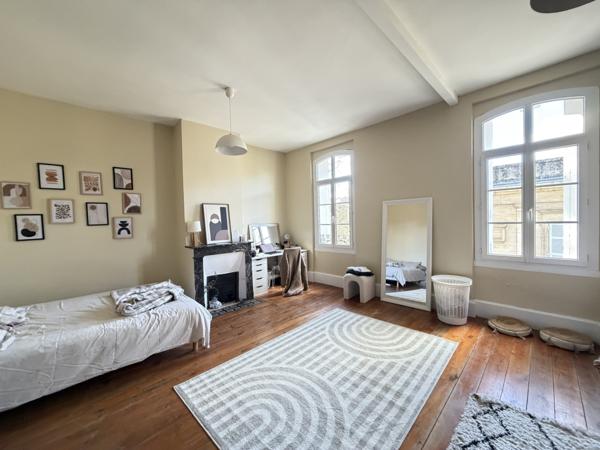 Maison 6 pièce(s) 5 chambre(s) 232 m²