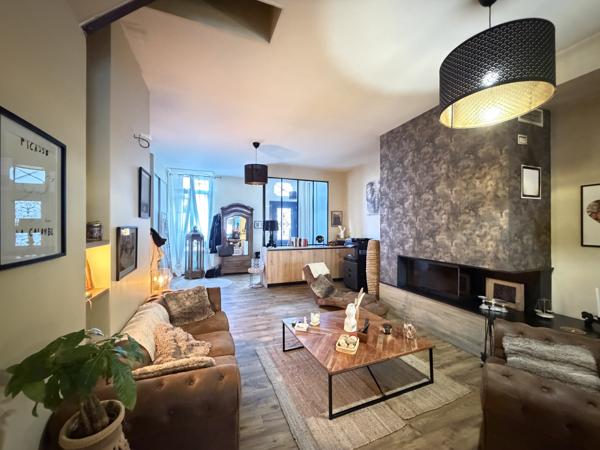Maison 6 pièce(s) 5 chambre(s) 232 m²