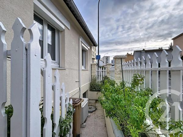 Maison à vendre  4 pièces - 64,41 m 2   VITRY SUR SEINE  - 94