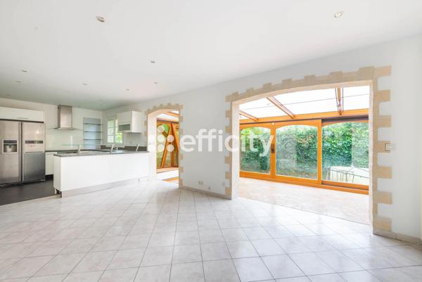 Maison 6 pièces - 150 m² Exclusivité efficity