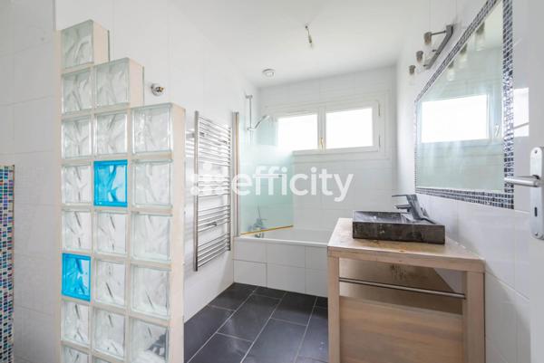 Maison 6 pièces - 150 m² Exclusivité efficity