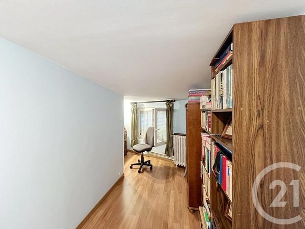Maison à vendre  5 pièces - 103 m 2   VILLEJUIF  - 94