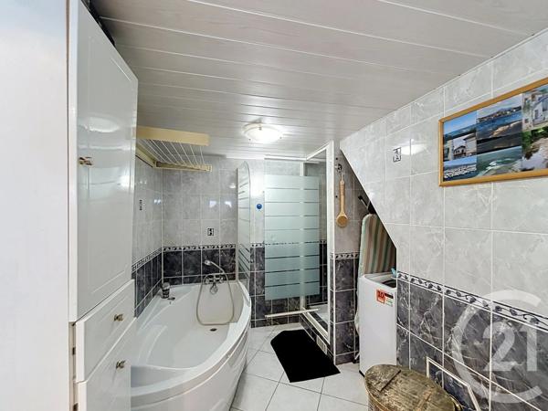 Maison à vendre  5 pièces - 103 m 2   VILLEJUIF  - 94