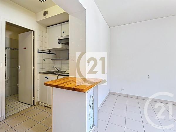 Appartement F1 à vendre  1 pièce - 18 m 2   VITRY SUR SEINE  - 94