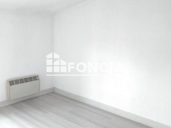 Location Appartement 2 pièces 35.65 m² - 25 AVENUE DU GENERAL DE GAULLE Agen 47000