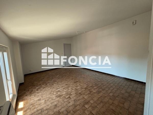 Location Appartement 2 pièces 35.65 m² - 25 AVENUE DU GENERAL DE GAULLE Agen 47000