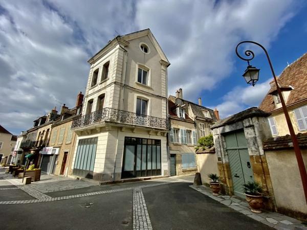 Immeuble à vendre |  La Châtre |  134 m²