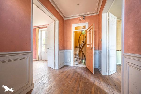 Maison à vendre |  Niort |  12 pièces | 383 m²