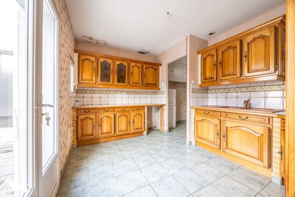 Maison à vendre |  Niort |  12 pièces | 383 m²