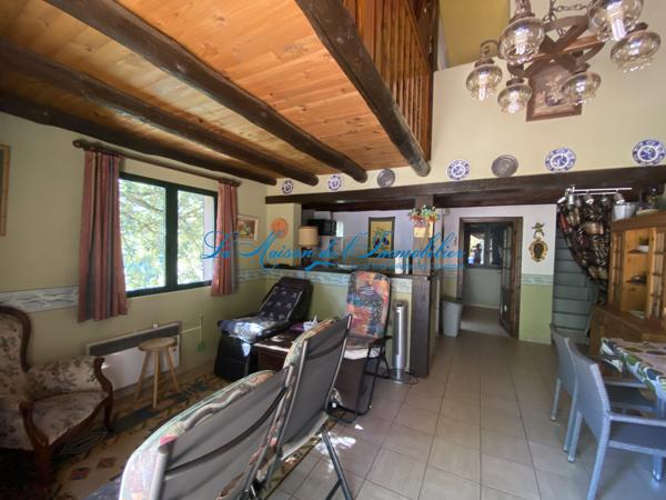 A 10 min de SAUMANE, maison F3 de 49 m² hab plus 28 m² mansardé, avec vue imprenable, sur 647 m² de terrain
