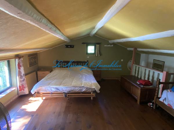 A 10 min de SAUMANE, maison F3 de 49 m² hab plus 28 m² mansardé, avec vue imprenable, sur 647 m² de terrain