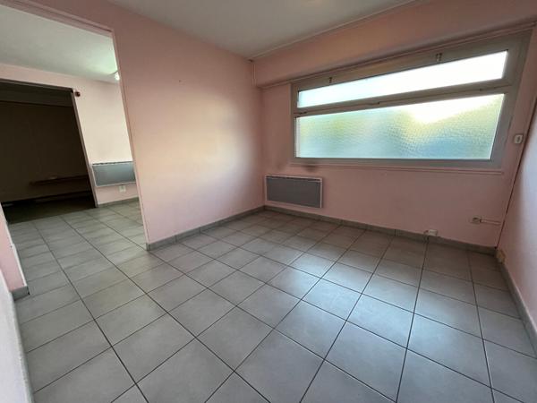 Local Professionnel, Bureau....67.09m2 FRONTIGNAN LA PEYRADE 34110