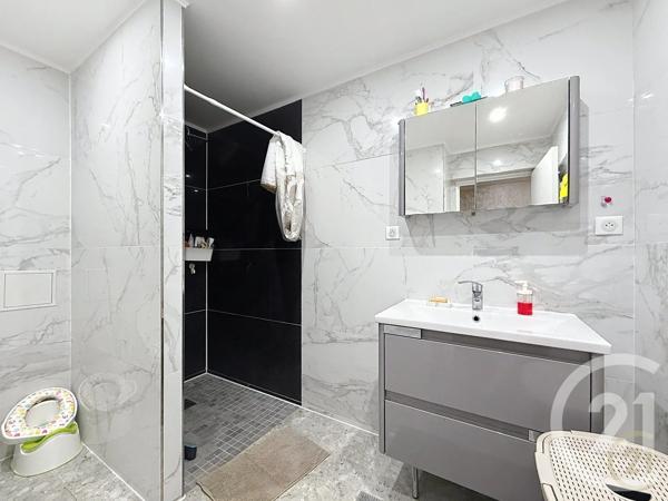 Maison à vendre  7 pièces - 194,60 m 2   LIVRY GARGAN  - 93