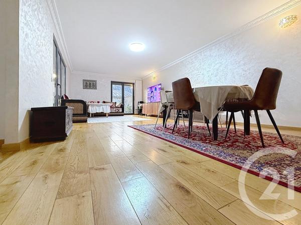 Maison à vendre  7 pièces - 194,60 m 2   LIVRY GARGAN  - 93