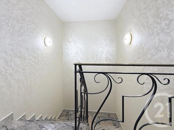 Maison à vendre  7 pièces - 194,60 m 2   LIVRY GARGAN  - 93