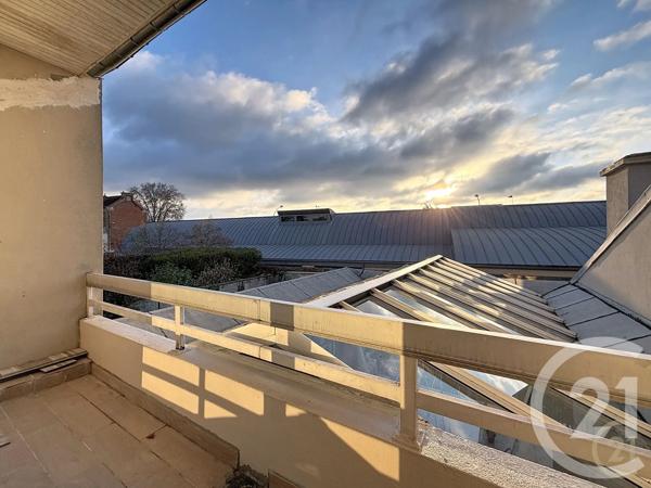 Maison à vendre  7 pièces - 194,60 m 2   LIVRY GARGAN  - 93