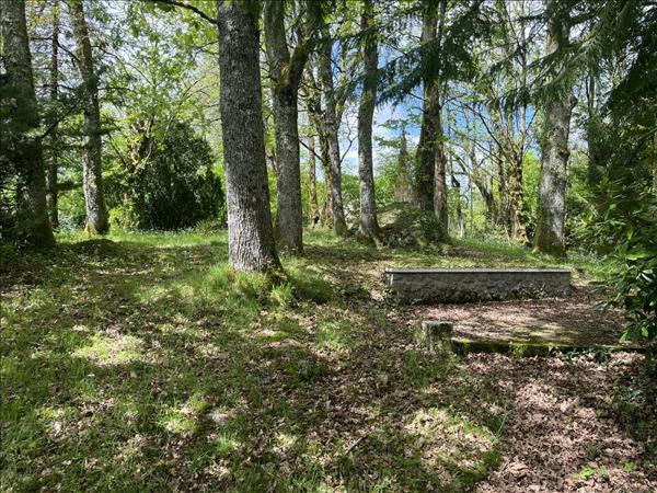 Maison à vendre |  Piégut-Pluviers |  4 pièces | 100 m²